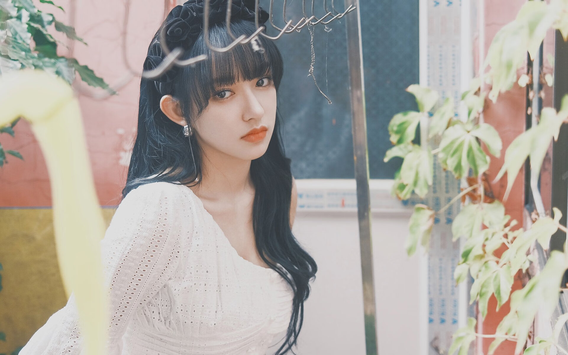 亚洲杯国足逆袭 球员拼搏精神赢得尊重,亚洲杯国足小组第一