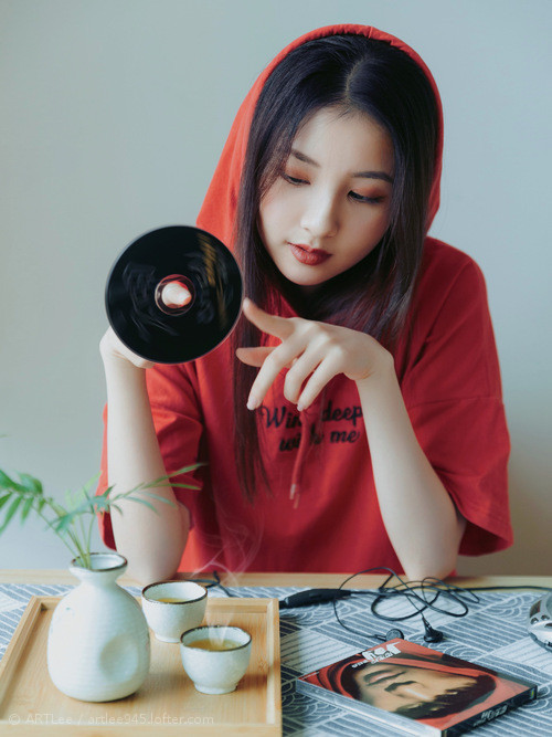 四国蝶泳划水精度大数据揭示战术倾向，蝶泳的划水动作轨迹是三维的